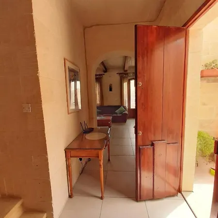 Mandolina Holidays * Gharb (Gozo)