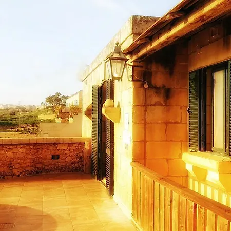Bed & Breakfast Mandolina Holidays *