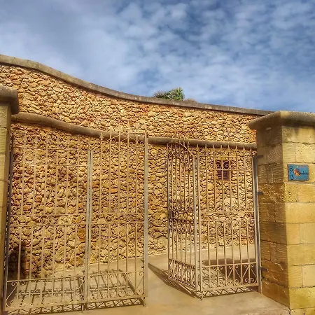 Mandolina Holidays Gharb (Gozo)