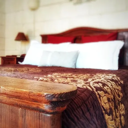 Mandolina Holidays Bed & Breakfast *